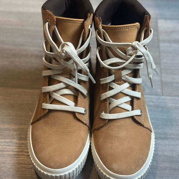 timberland - Picture 2 of 2